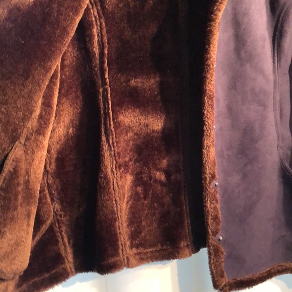 D&Co Vest - Picture 4 of 7